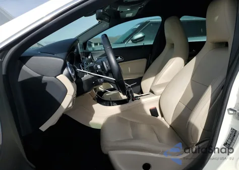 2015 Mercedes-Benz Cla 250 z USA, uszkodzony, nr VIN WDDSJ4EB2FN242586